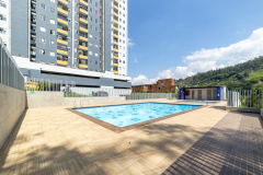 proyecto-de-vivienda-en-la-estrella-sierra-morena-piscina1