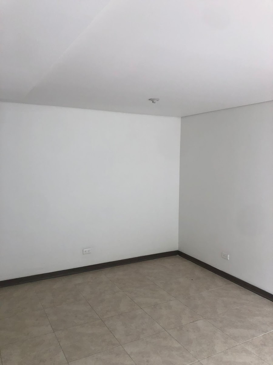 893-1647